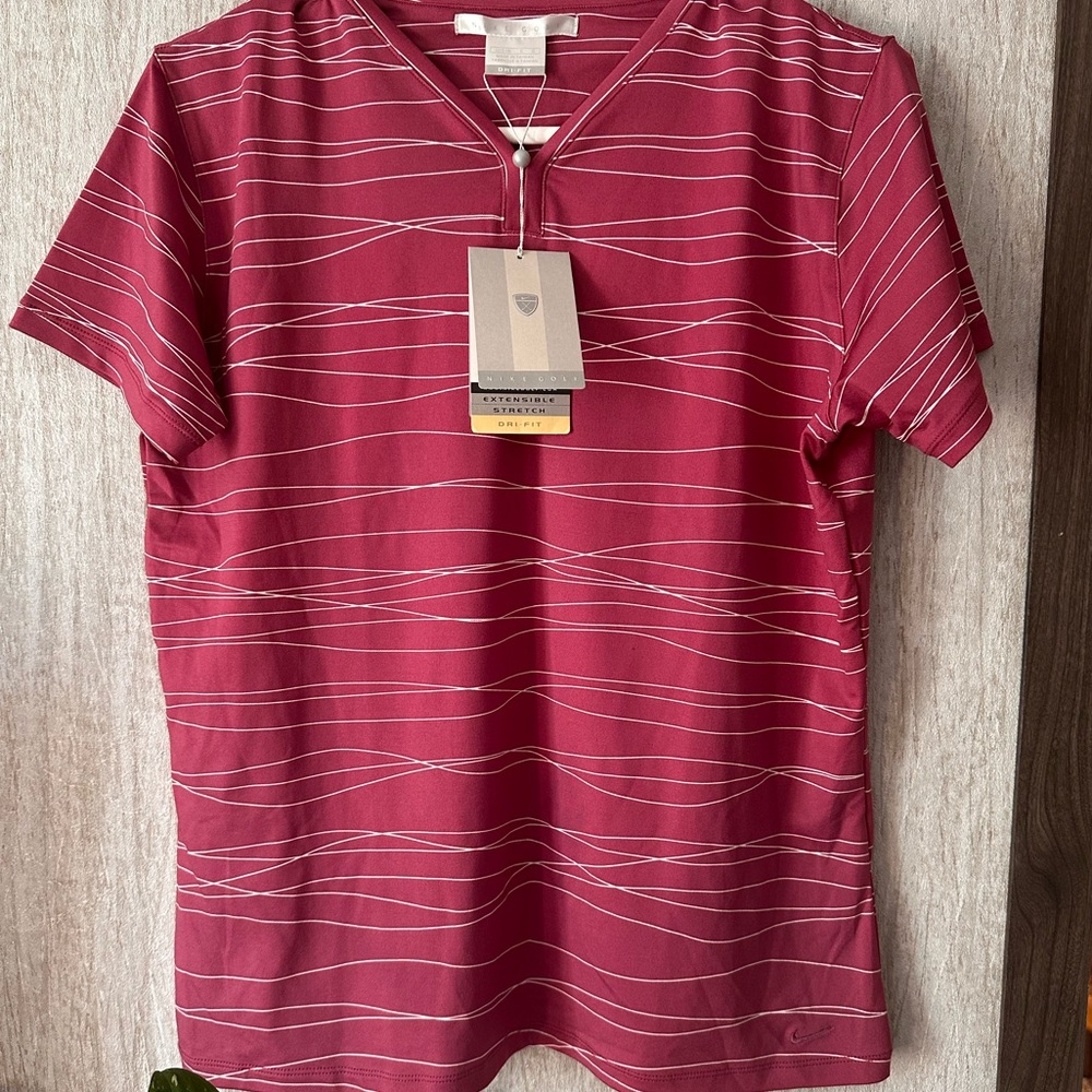 Women’s Nike Golf Shirt New With Tags Size Large